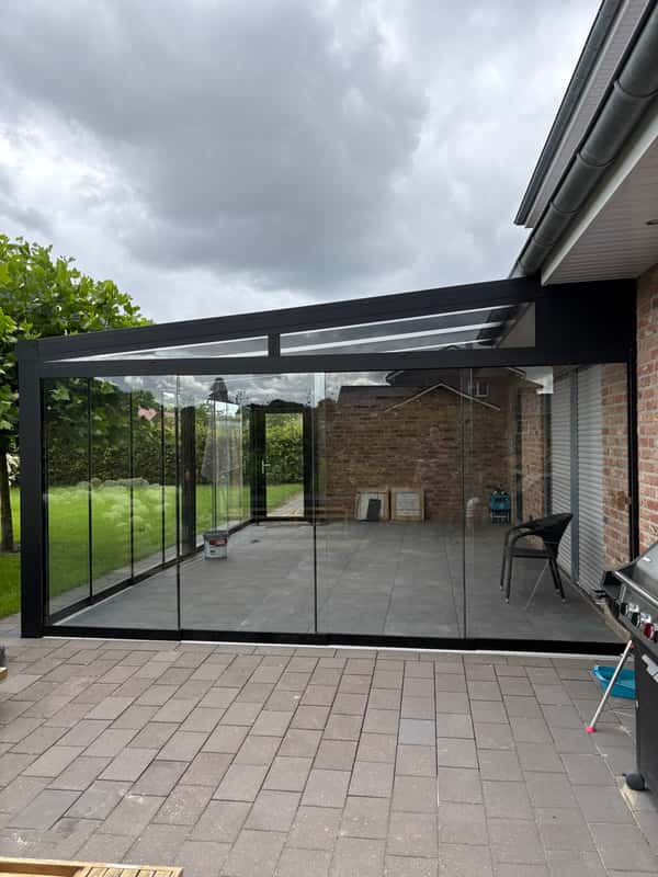 Glasschiebewände in Versen